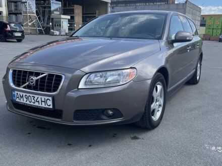 Сірий Вольво V70, об'ємом двигуна 2 л та пробігом 290 тис. км за 8900 $, фото 1 на Automoto.ua