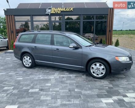 Сірий Вольво V70, об'ємом двигуна 2 л та пробігом 240 тис. км за 9499 $, фото 1 на Automoto.ua