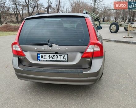 Сірий Вольво V70, об'ємом двигуна 1.6 л та пробігом 231 тис. км за 8800 $, фото 1 на Automoto.ua
