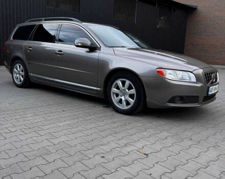 Серый Вольво В70, объемом двигателя 1.6 л и пробегом 297 тыс. км за 8700 $, фото 1 на Automoto.ua