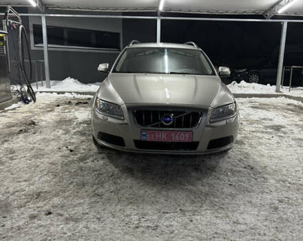 Сірий Вольво V70, об'ємом двигуна 1.6 л та пробігом 252 тис. км за 7500 $, фото 1 на Automoto.ua
