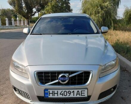 Сірий Вольво V70, об'ємом двигуна 2 л та пробігом 250 тис. км за 10000 $, фото 1 на Automoto.ua
