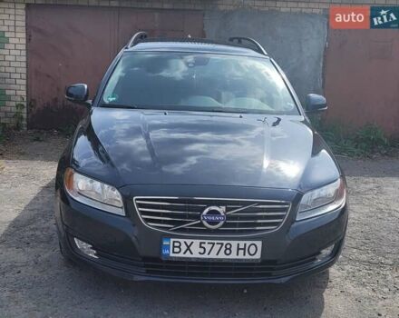 Серый Вольво В70, объемом двигателя 1.56 л и пробегом 238 тыс. км за 10500 $, фото 1 на Automoto.ua