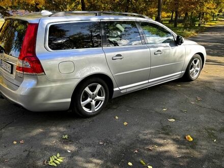 Сірий Вольво V70, об'ємом двигуна 1.6 л та пробігом 220 тис. км за 10500 $, фото 1 на Automoto.ua