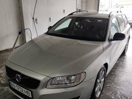 Сірий Вольво V70, об'ємом двигуна 1.97 л та пробігом 172 тис. км за 14400 $, фото 1 на Automoto.ua