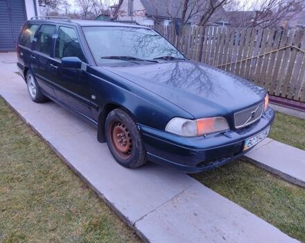 Синий Вольво В70, объемом двигателя 0 л и пробегом 489 тыс. км за 1084 $, фото 1 на Automoto.ua