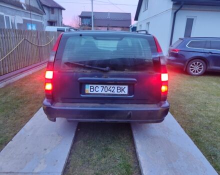 Синий Вольво В70, объемом двигателя 0 л и пробегом 489 тыс. км за 1084 $, фото 5 на Automoto.ua