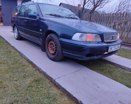 Синий Вольво В70, объемом двигателя 0 л и пробегом 489 тыс. км за 1084 $, фото 2 на Automoto.ua