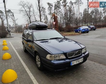 Синий Вольво В70, объемом двигателя 2.44 л и пробегом 390 тыс. км за 3600 $, фото 11 на Automoto.ua