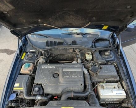 Синій Вольво V70, об'ємом двигуна 2.5 л та пробігом 340 тис. км за 2200 $, фото 6 на Automoto.ua