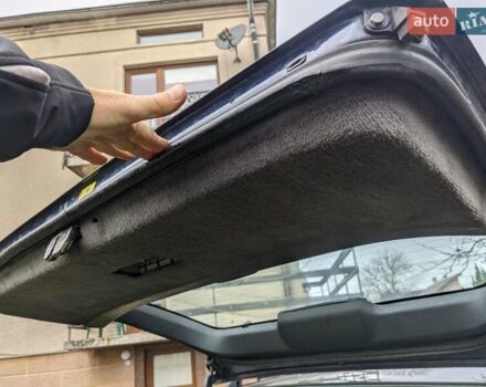 Синий Вольво В70, объемом двигателя 2.5 л и пробегом 335 тыс. км за 4777 $, фото 26 на Automoto.ua