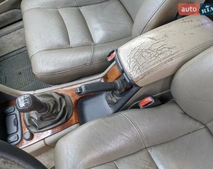 Синий Вольво В70, объемом двигателя 2.5 л и пробегом 335 тыс. км за 4777 $, фото 23 на Automoto.ua