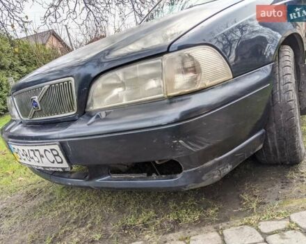 Синий Вольво В70, объемом двигателя 2.5 л и пробегом 335 тыс. км за 4777 $, фото 12 на Automoto.ua