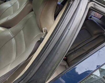 Синий Вольво В70, объемом двигателя 2.5 л и пробегом 335 тыс. км за 4777 $, фото 24 на Automoto.ua