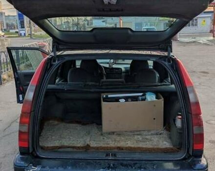 Вольво В70 1999 в Харькове на Automoto.ua Синий Вольво В70, объемом двигателя 2.5 л и пробегом 340 тыс. км за 2000 $, фото 15 на Automoto.ua