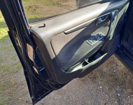 Синий Вольво В70, объемом двигателя 2.5 л и пробегом 390 тыс. км за 4999 $, фото 2 на Automoto.ua