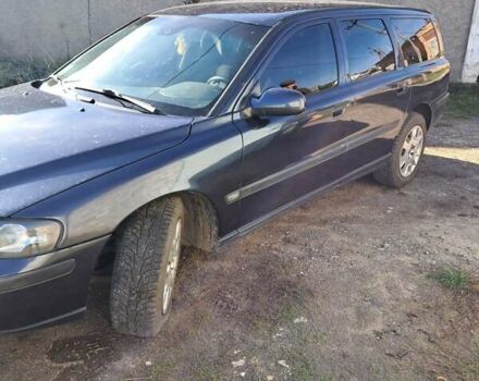 Синий Вольво В70, объемом двигателя 2.5 л и пробегом 390 тыс. км за 4999 $, фото 4 на Automoto.ua