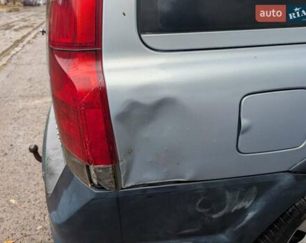 Синий Вольво В70, объемом двигателя 2.44 л и пробегом 190 тыс. км за 4490 $, фото 1 на Automoto.ua