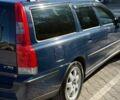 Синий Вольво В70, объемом двигателя 2.4 л и пробегом 309 тыс. км за 6300 $, фото 2 на Automoto.ua