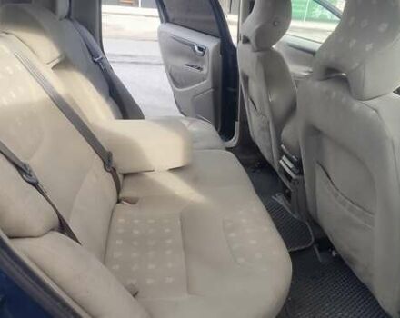 Вольво В70 2003 в Черкассах на Automoto.ua Синий Вольво В70, объемом двигателя 2.4 л и пробегом 320 тыс. км за 4200 $, фото 9 на Automoto.ua