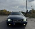 Синий Вольво В70, объемом двигателя 2.4 л и пробегом 325 тыс. км за 2653 $, фото 1 на Automoto.ua