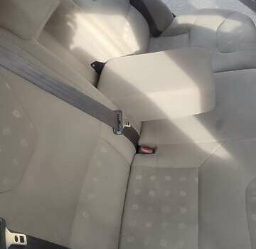 Вольво В70 2003 в Черкассах на Automoto.ua Синий Вольво В70, объемом двигателя 2.4 л и пробегом 320 тыс. км за 4200 $, фото 10 на Automoto.ua