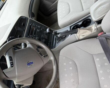 Синий Вольво В70, объемом двигателя 2.4 л и пробегом 111 тыс. км за 3200 $, фото 7 на Automoto.ua