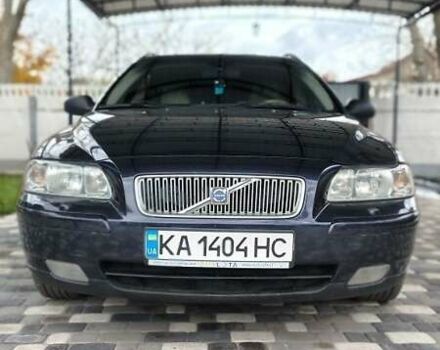 Синий Вольво В70, объемом двигателя 2.4 л и пробегом 377 тыс. км за 6400 $, фото 7 на Automoto.ua