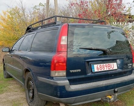 Синий Вольво В70, объемом двигателя 2 л и пробегом 590 тыс. км за 3600 $, фото 4 на Automoto.ua