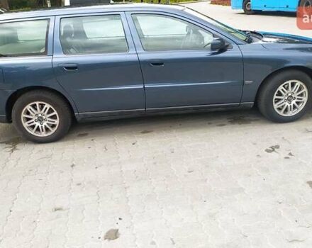 Синий Вольво В70, объемом двигателя 2.4 л и пробегом 380 тыс. км за 6100 $, фото 15 на Automoto.ua