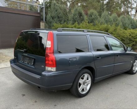 Вольво V70 2006 у Синельниковом на Automoto.ua Синій Вольво V70, об'ємом двигуна 2.4 л та пробігом 300 тис. км за 3190 $, фото 4 на Automoto.ua