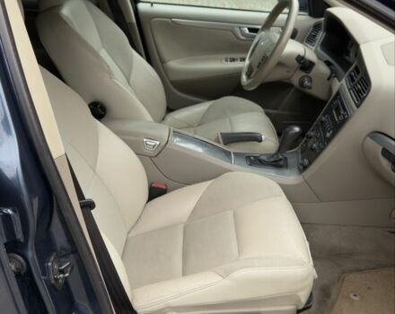 Вольво V70 2006 у Синельниковом на Automoto.ua Синій Вольво V70, об'ємом двигуна 2.4 л та пробігом 300 тис. км за 3190 $, фото 8 на Automoto.ua