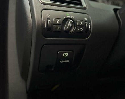 Синій Вольво V70, об'ємом двигуна 2.4 л та пробігом 390 тис. км за 7200 $, фото 40 на Automoto.ua