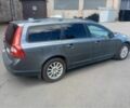 Синий Вольво В70, объемом двигателя 2.4 л и пробегом 317 тыс. км за 3850 $, фото 1 на Automoto.ua