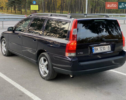 Синий Вольво В70, объемом двигателя 2.44 л и пробегом 315 тыс. км за 5500 $, фото 6 на Automoto.ua