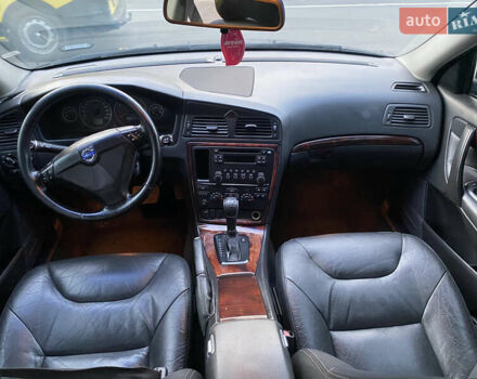 Синий Вольво В70, объемом двигателя 2.44 л и пробегом 315 тыс. км за 5500 $, фото 7 на Automoto.ua