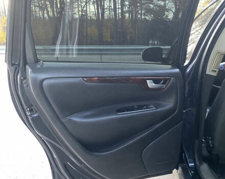 Синий Вольво В70, объемом двигателя 2.44 л и пробегом 315 тыс. км за 5500 $, фото 12 на Automoto.ua