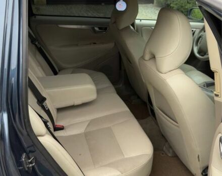 Синий Вольво В70, объемом двигателя 2.4 л и пробегом 375 тыс. км за 3900 $, фото 3 на Automoto.ua