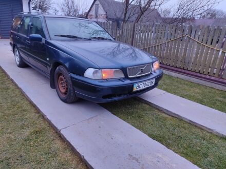 Синий Вольво В70, объемом двигателя 0 л и пробегом 489 тыс. км за 1084 $, фото 1 на Automoto.ua