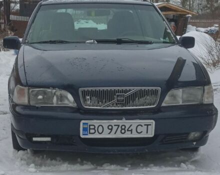 Синий Вольво В70, объемом двигателя 2 л и пробегом 345 тыс. км за 4700 $, фото 1 на Automoto.ua