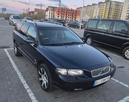 Синій Вольво V70, об'ємом двигуна 2.44 л та пробігом 508 тис. км за 5500 $, фото 1 на Automoto.ua