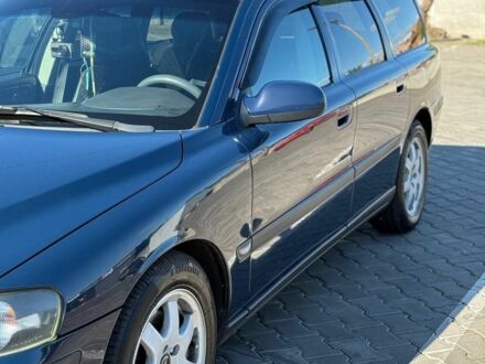 Вольво В70 2002 в Кривом Роге на Automoto.ua Синий Вольво В70, объемом двигателя 2.4 л и пробегом 309 тыс. км за 6300 $, фото 1 на Automoto.ua
