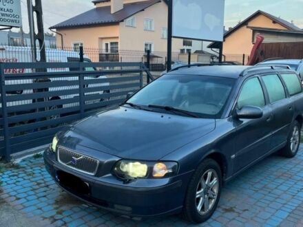 Синий Вольво В70, объемом двигателя 0 л и пробегом 300 тыс. км за 3312 $, фото 1 на Automoto.ua
