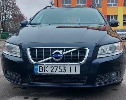 Синий Вольво В70, объемом двигателя 1.56 л и пробегом 200 тыс. км за 7300 $, фото 1 на Automoto.ua