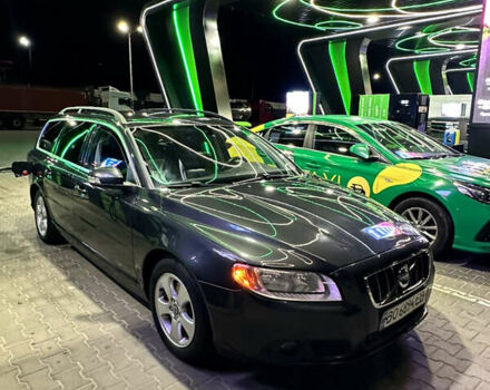 Синий Вольво В70, объемом двигателя 1.56 л и пробегом 224 тыс. км за 7500 $, фото 1 на Automoto.ua