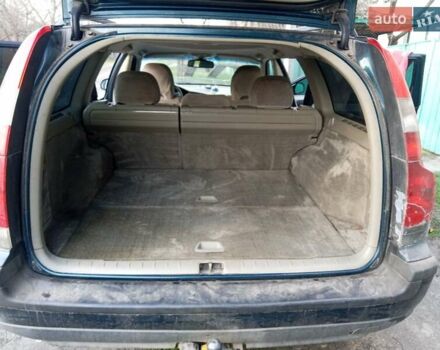 Зеленый Вольво В70, объемом двигателя 2.41 л и пробегом 370 тыс. км за 2500 $, фото 6 на Automoto.ua