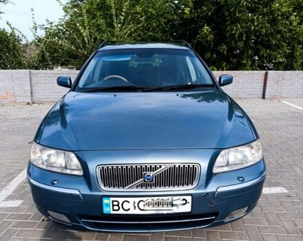 Зеленый Вольво В70, объемом двигателя 2.4 л и пробегом 400 тыс. км за 3000 $, фото 4 на Automoto.ua