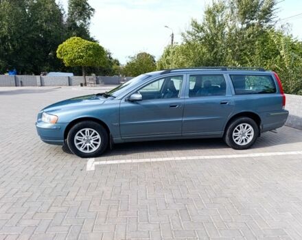 Зеленый Вольво В70, объемом двигателя 2.4 л и пробегом 400 тыс. км за 3000 $, фото 1 на Automoto.ua