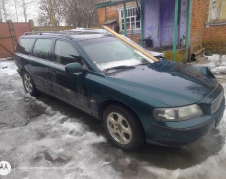 Зелений Вольво V70, об'ємом двигуна 2.4 л та пробігом 370 тис. км за 1300 $, фото 1 на Automoto.ua