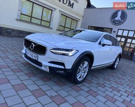 Белый Вольво В90, объемом двигателя 2 л и пробегом 242 тыс. км за 26300 $, фото 8 на Automoto.ua